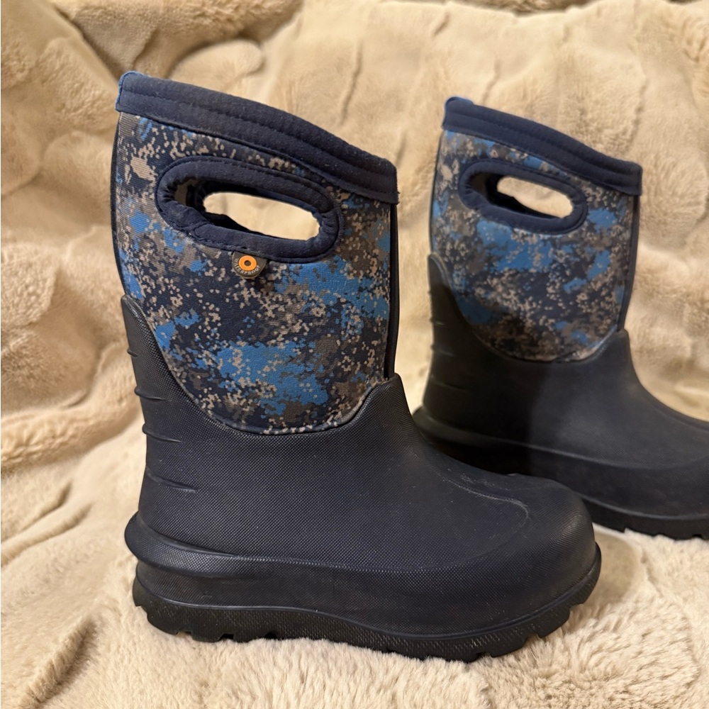 BOGS BOOTS toddler size 8 Waterproof Camouflage Boots